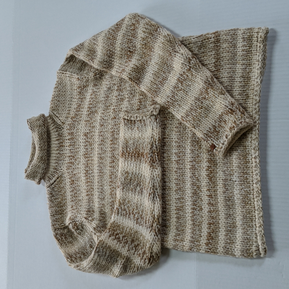Columbia, women's neutral colored striped sweater. Wool blend. Sz Lg